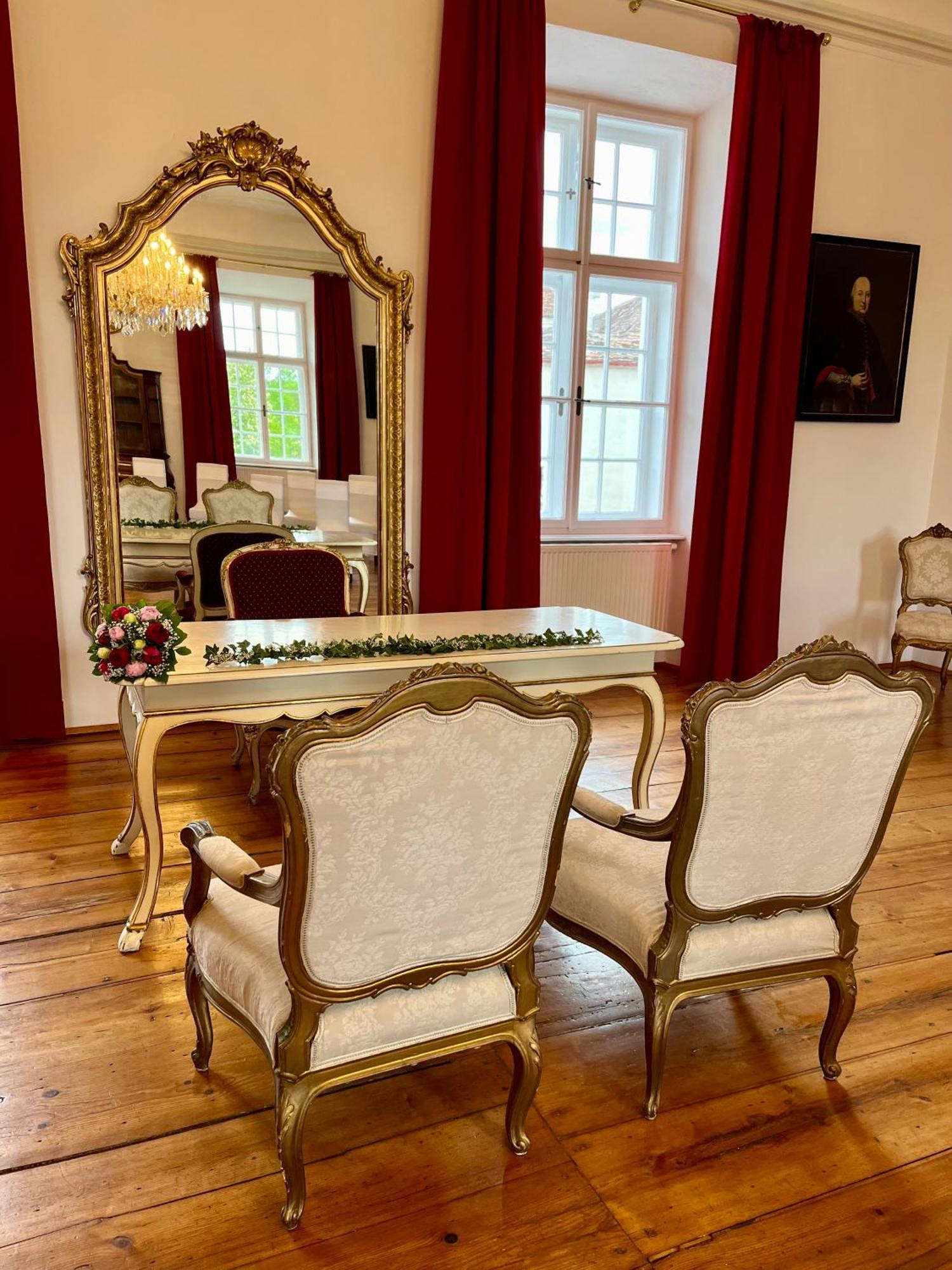 Schlosshotel Mailberg Kültér fotó