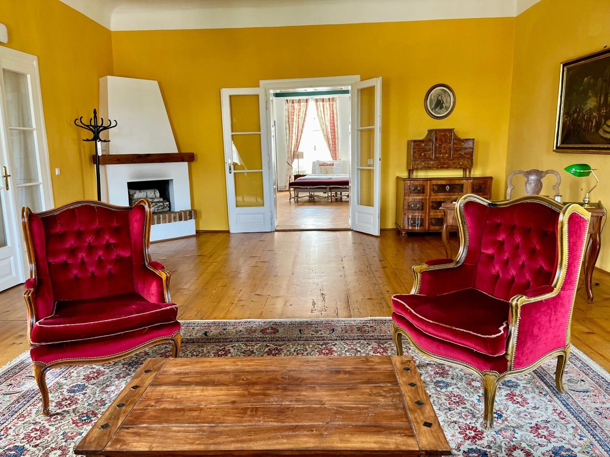 Schlosshotel Mailberg Kültér fotó