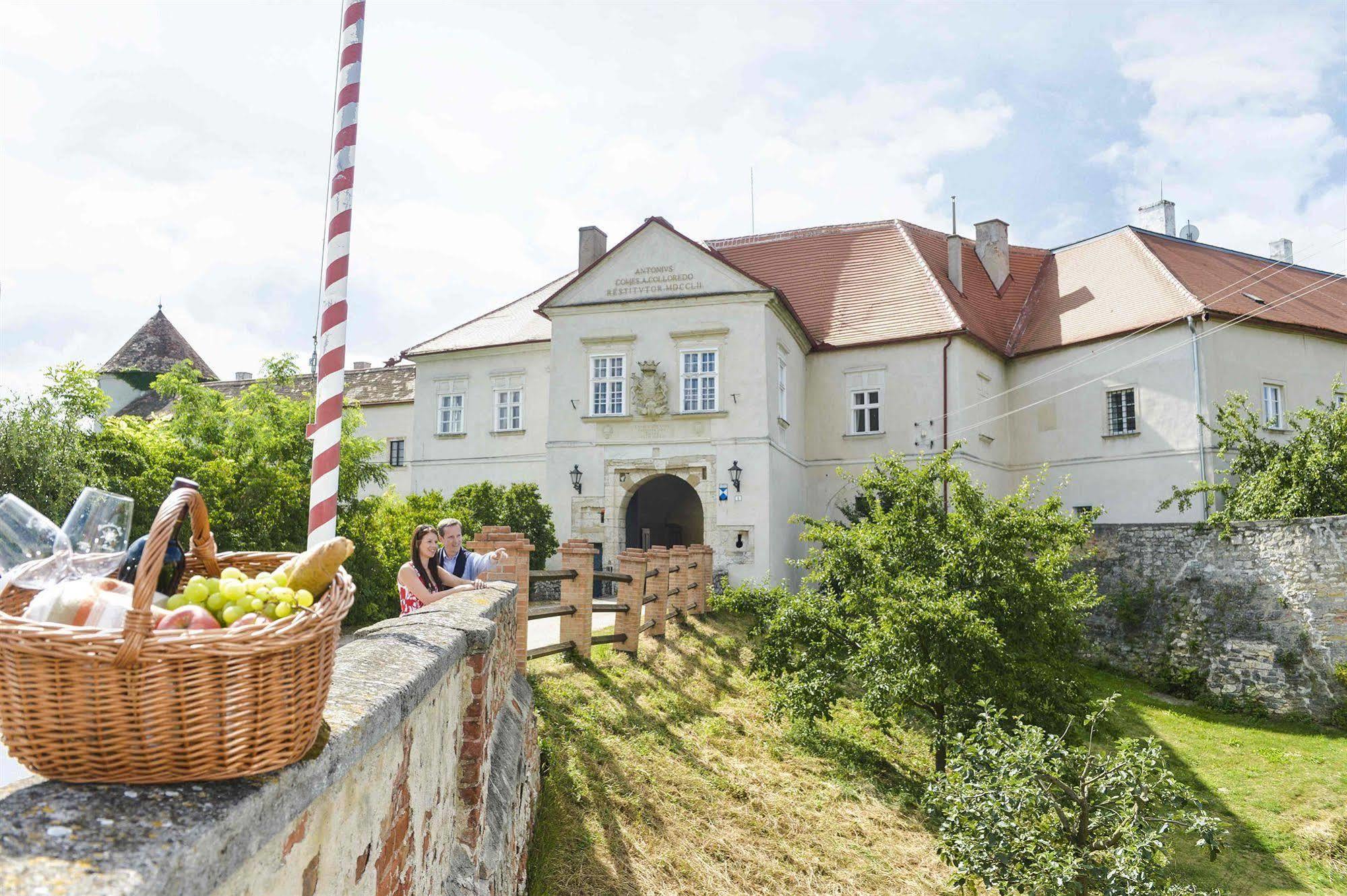 Schlosshotel Mailberg Kültér fotó